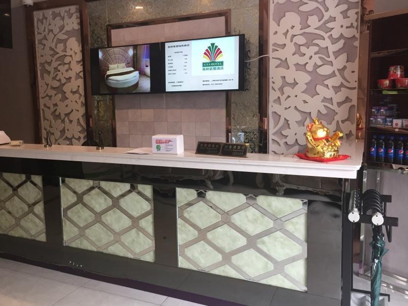 Greentree Alliance Shanghai Minhang District Hongqiao Hub Huanghua Road Hotel Bagian luar foto
